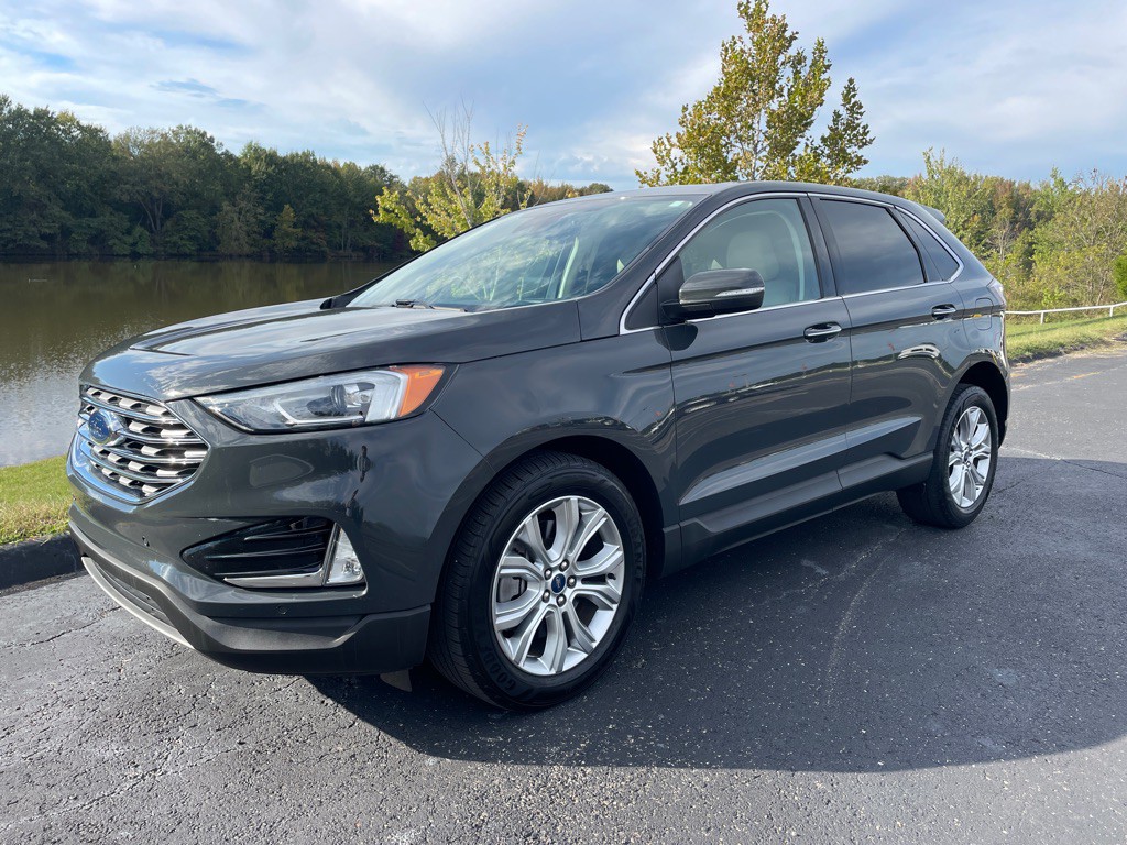 2021 Ford Edge Image 1