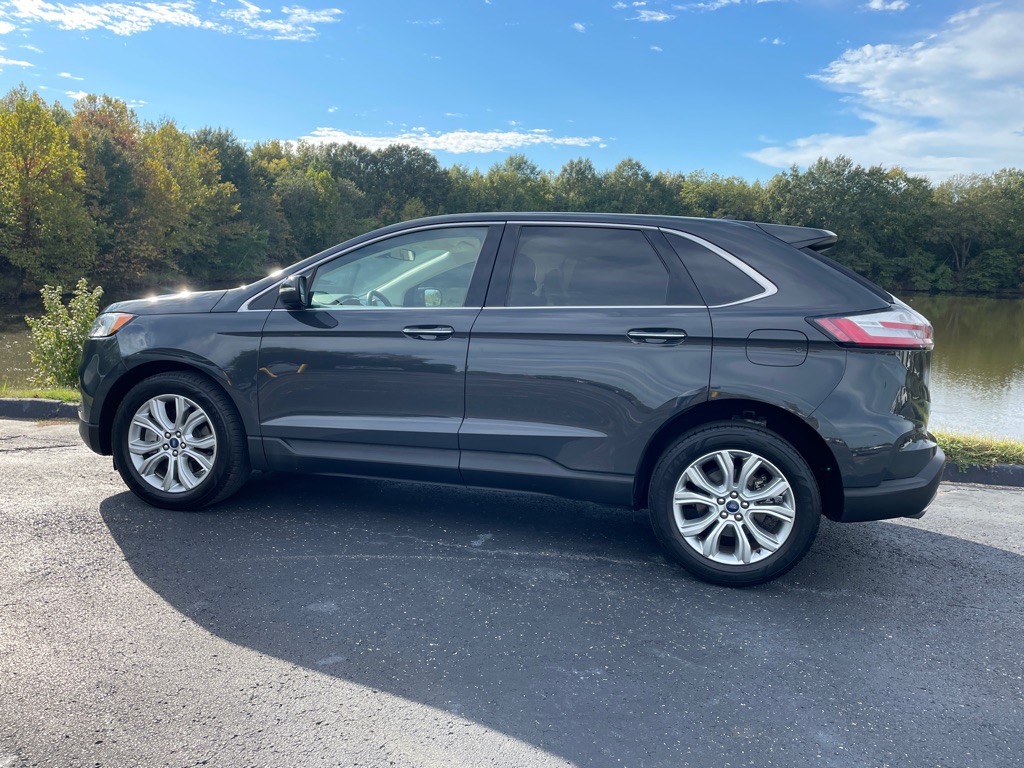 2021 Ford Edge Image 5