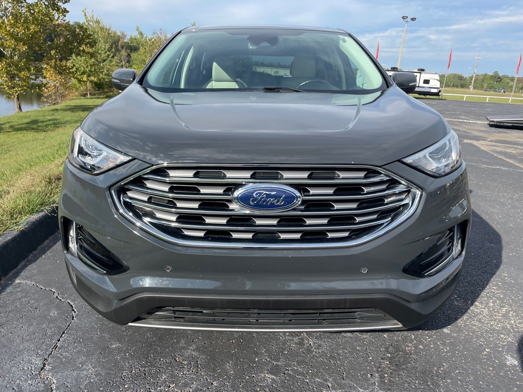 2021 Ford Edge Image 8