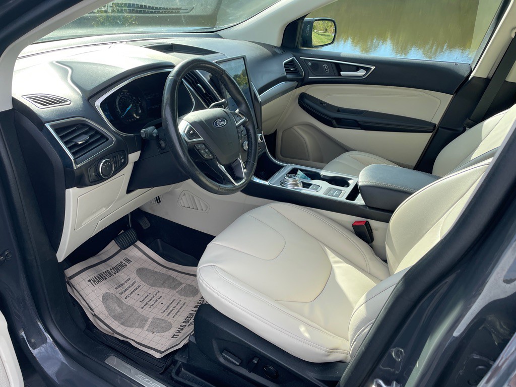 2021 Ford Edge Image 10