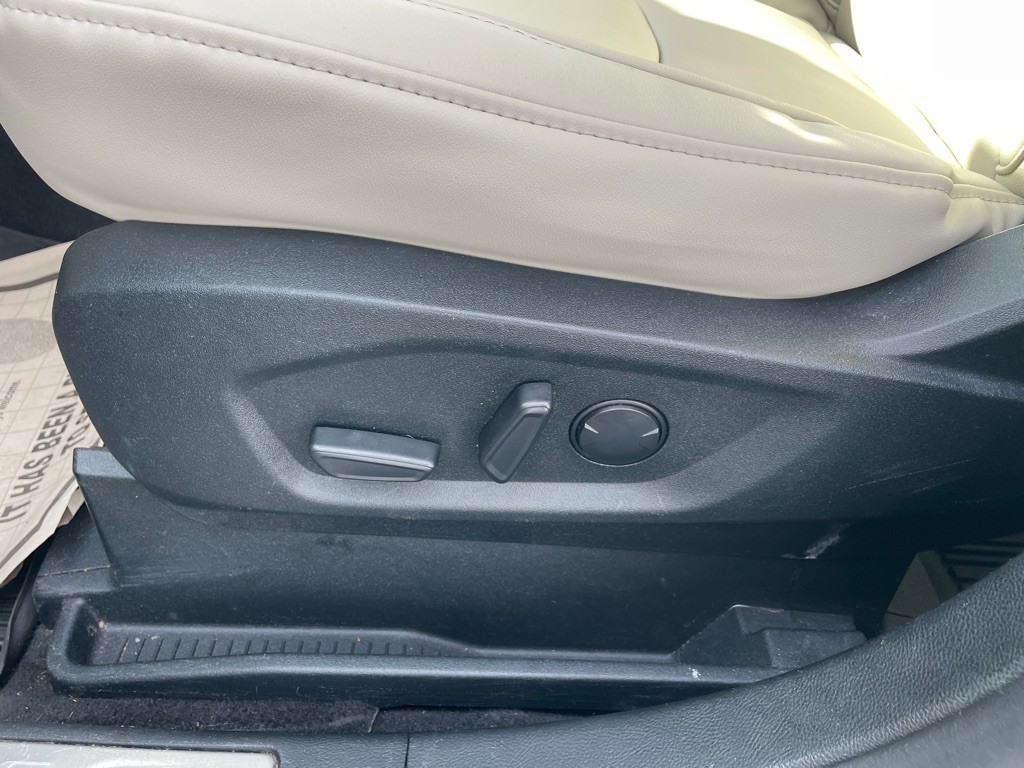 2021 Ford Edge Image 12