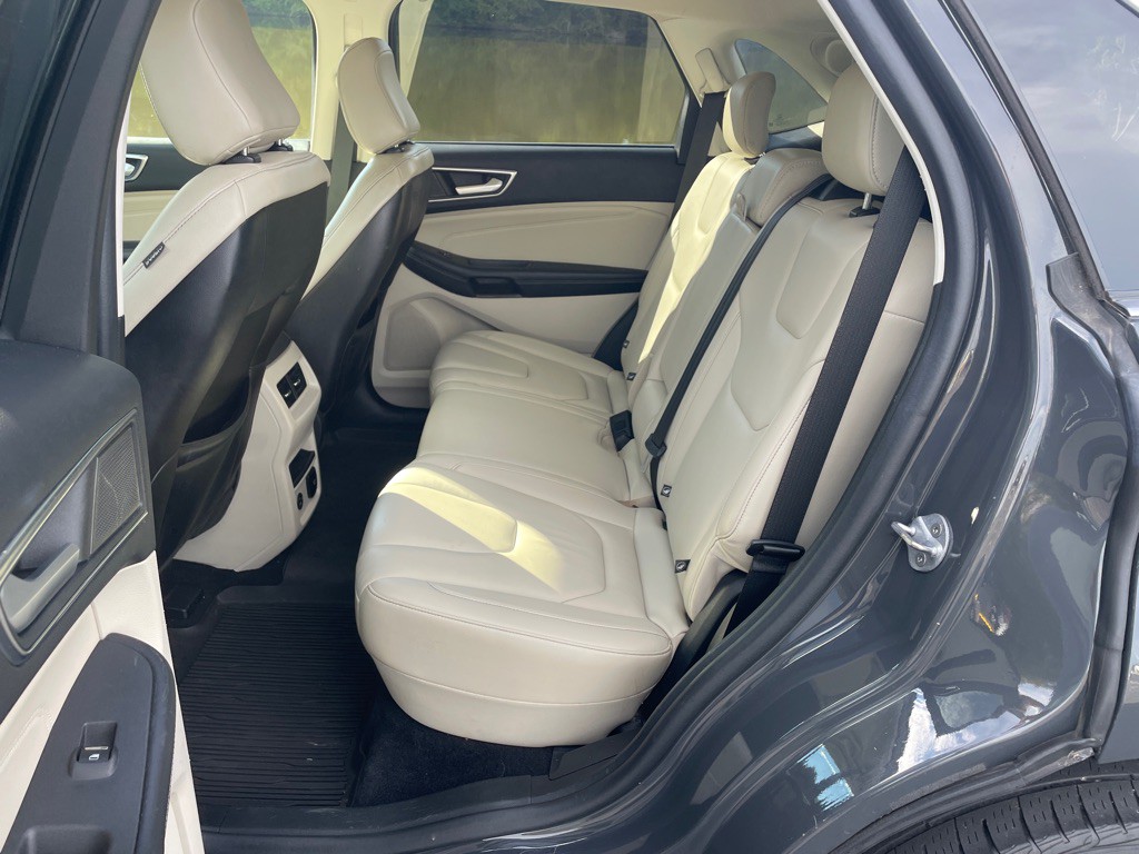 2021 Ford Edge Image 25