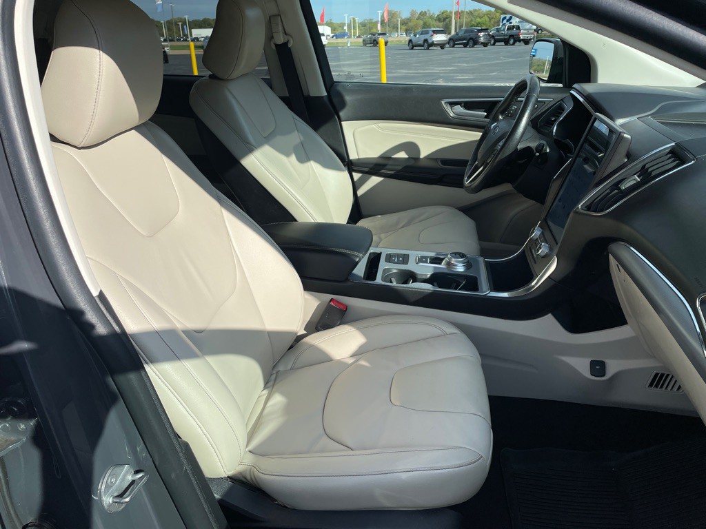 2021 Ford Edge Image 34