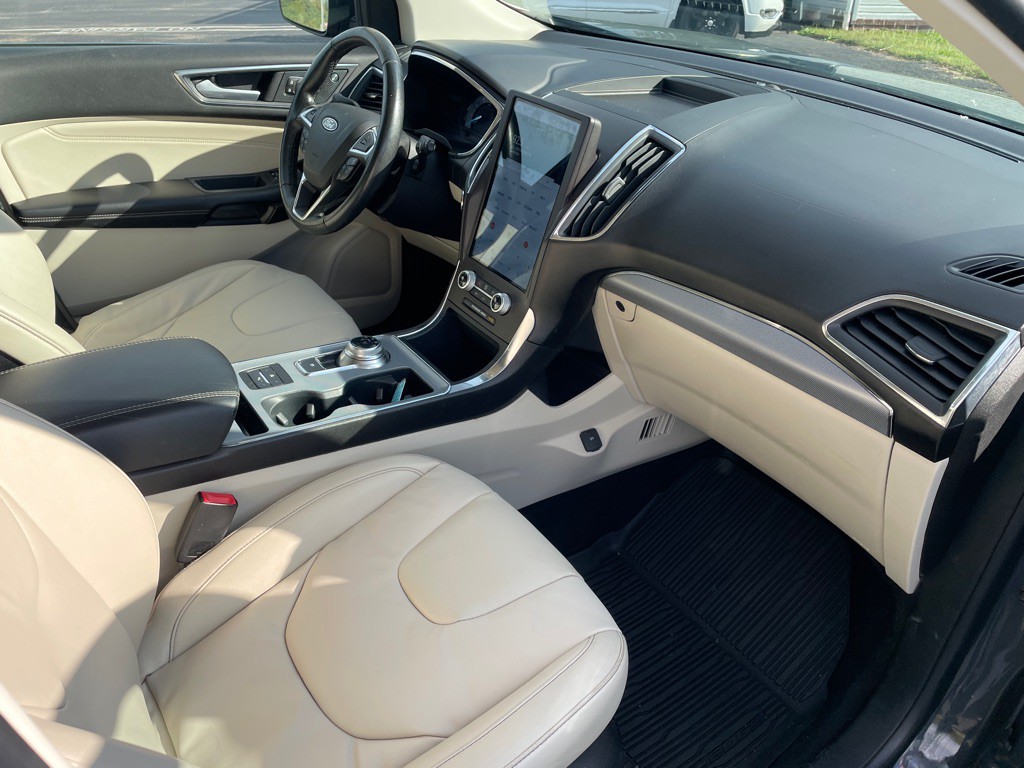 2021 Ford Edge Image 35