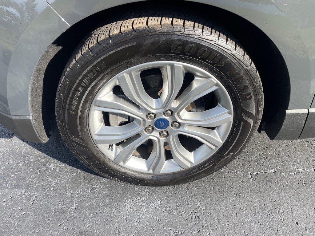 2021 Ford Edge Image 50