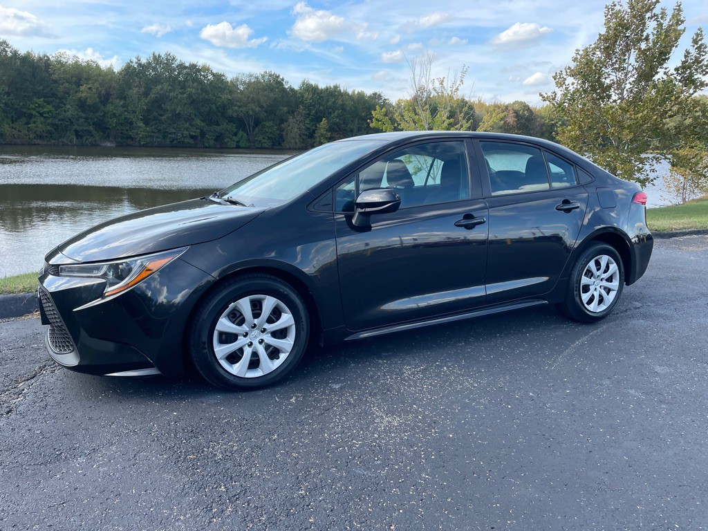 2022 Toyota Corolla Image 2