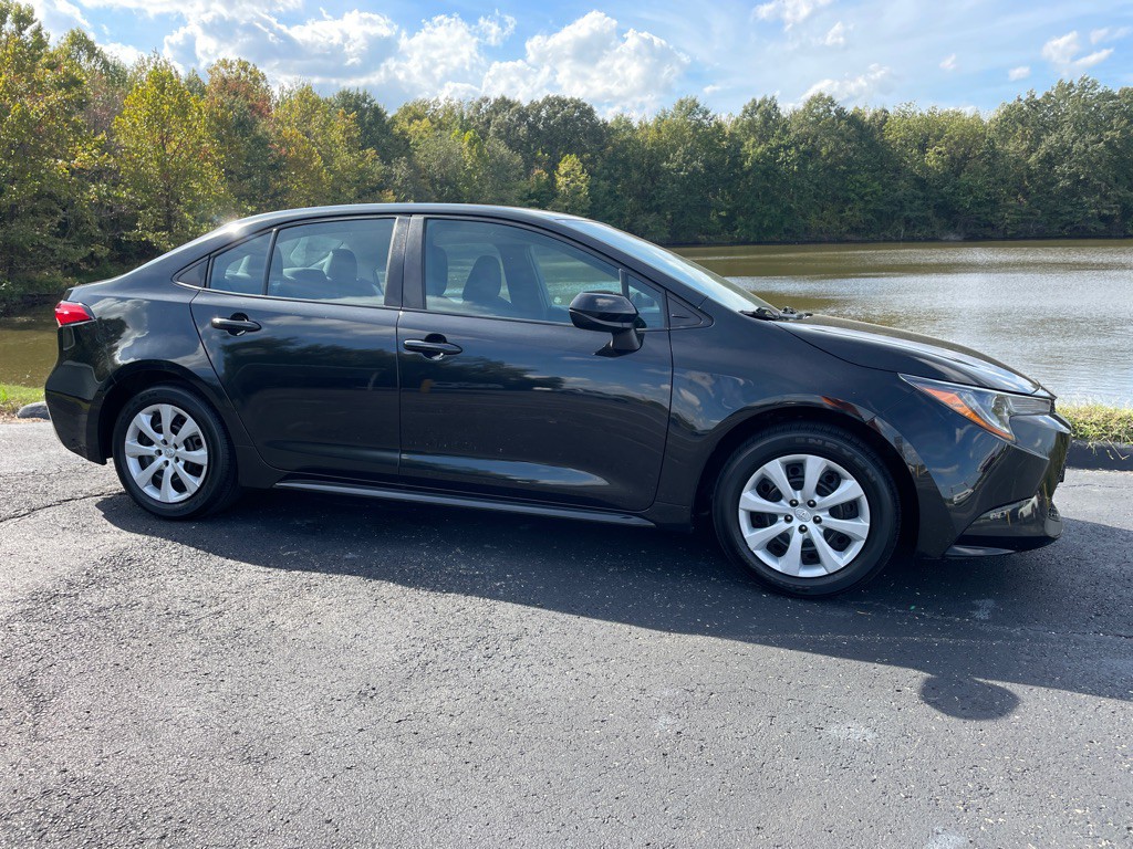 2022 Toyota Corolla Image 33