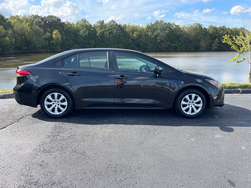 2022 Toyota Corolla Image 34