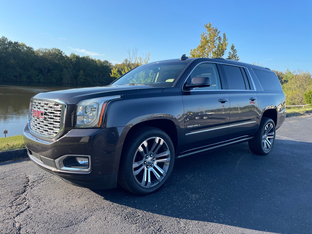 2018 GMC Yukon Image 1
