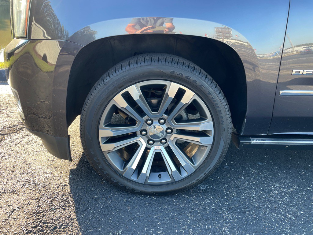 2018 GMC Yukon Image 9