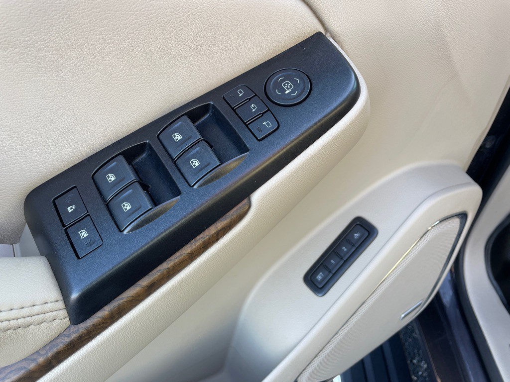2018 GMC Yukon Image 16