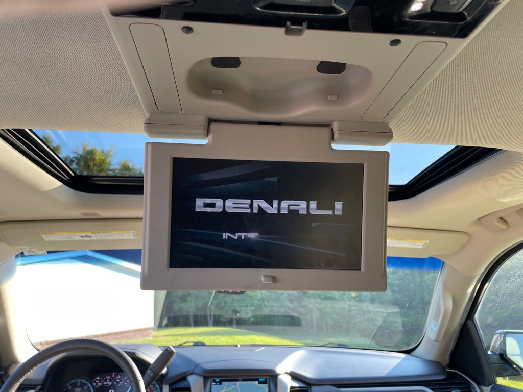 2018 GMC Yukon Image 30