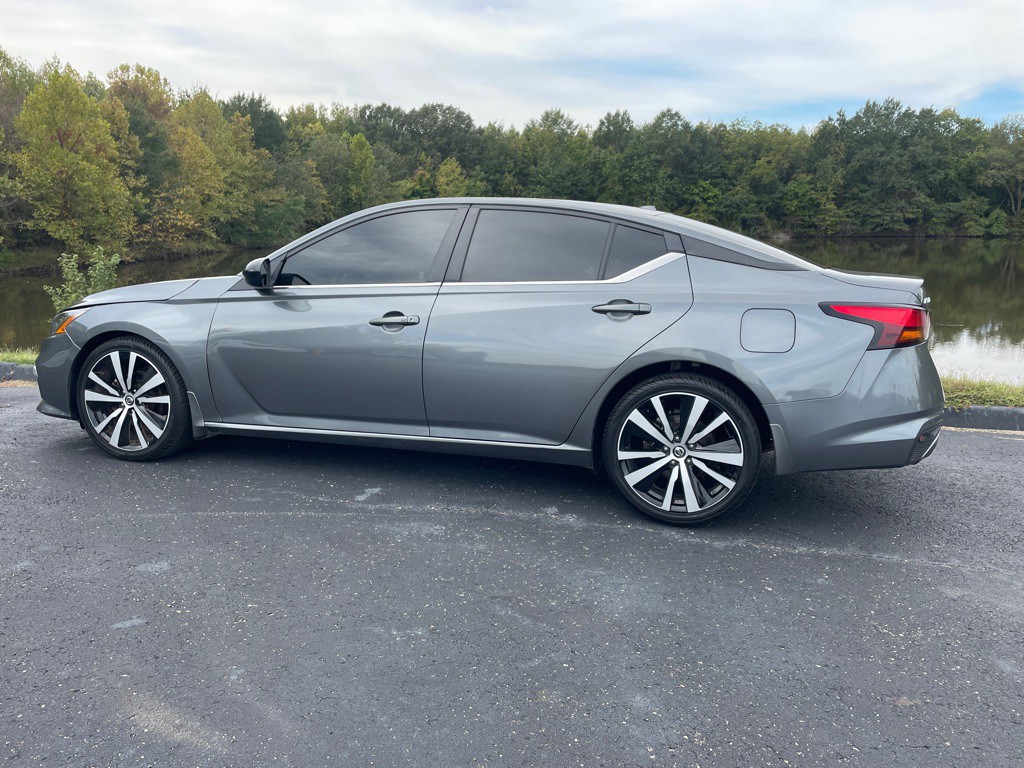 2022 Nissan Altima Image 5