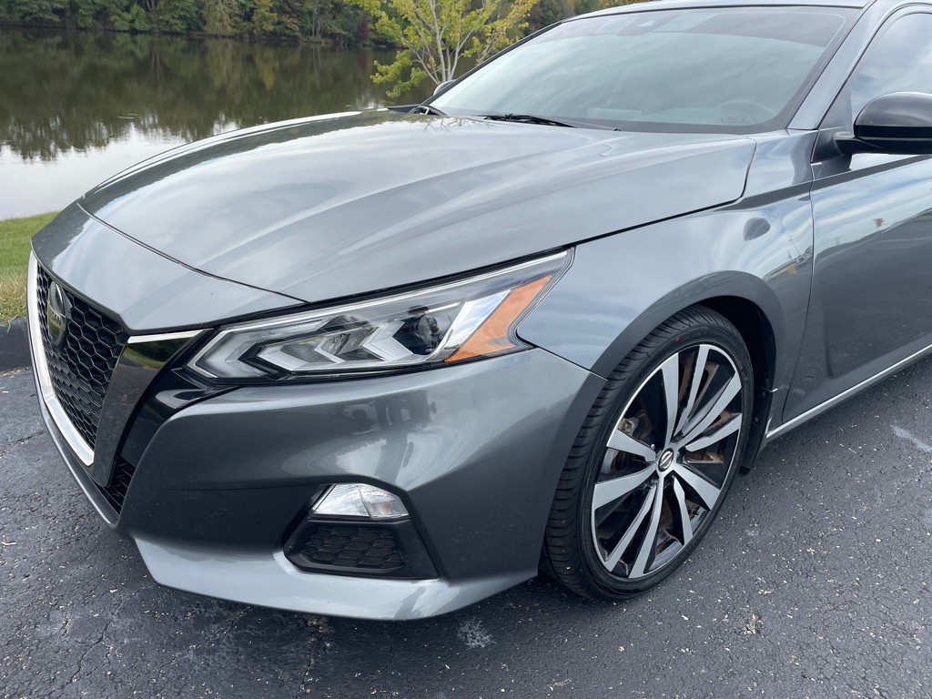 2022 Nissan Altima Image 9