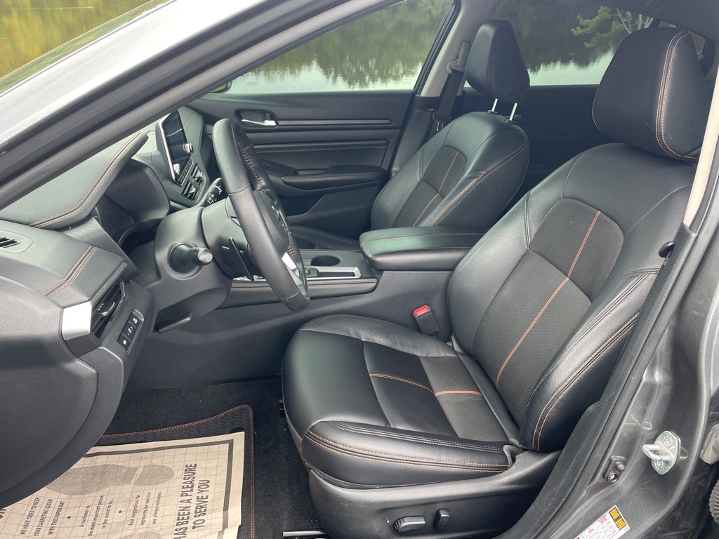 2022 Nissan Altima Image 11