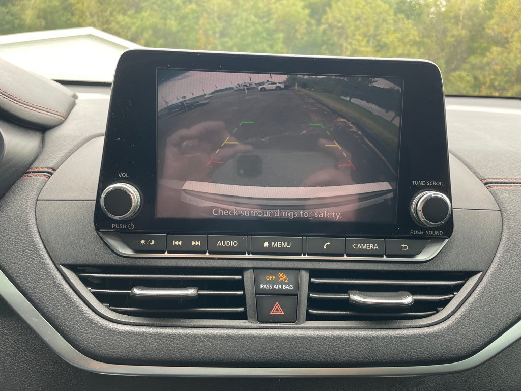 2022 Nissan Altima Image 16