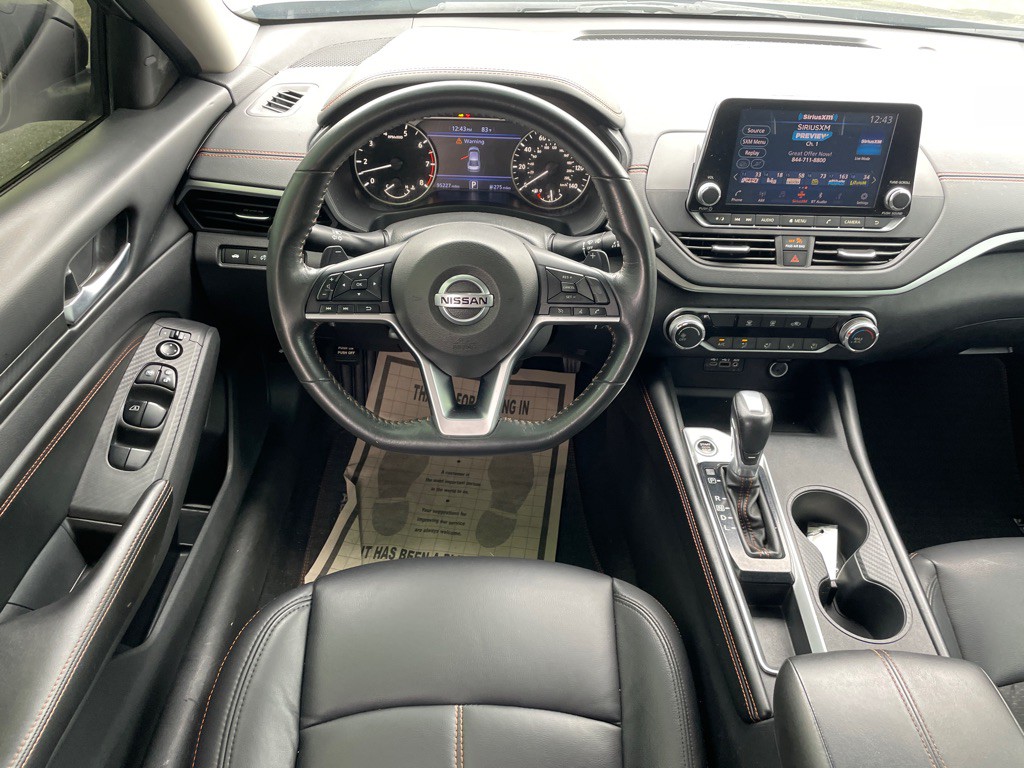 2022 Nissan Altima Image 24