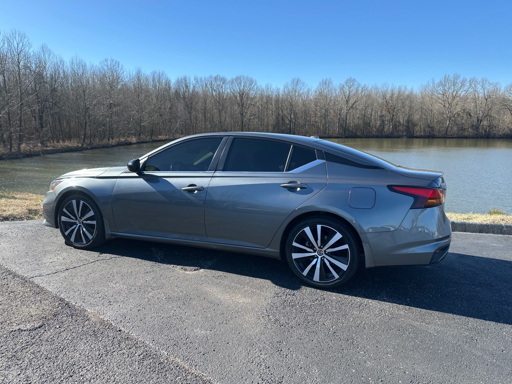 2022 Nissan Altima Image 5