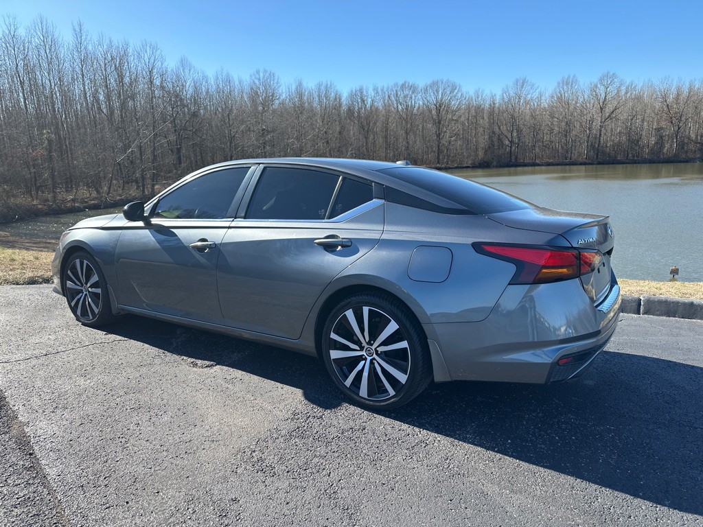 2022 Nissan Altima Image 6