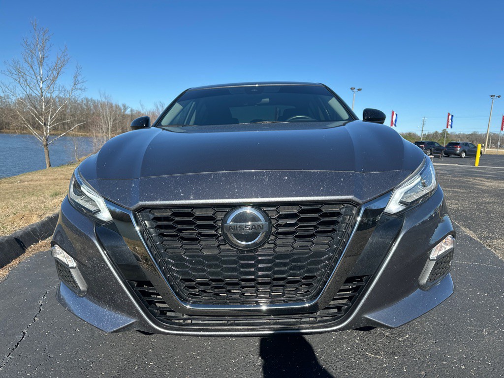 2022 Nissan Altima Image 8