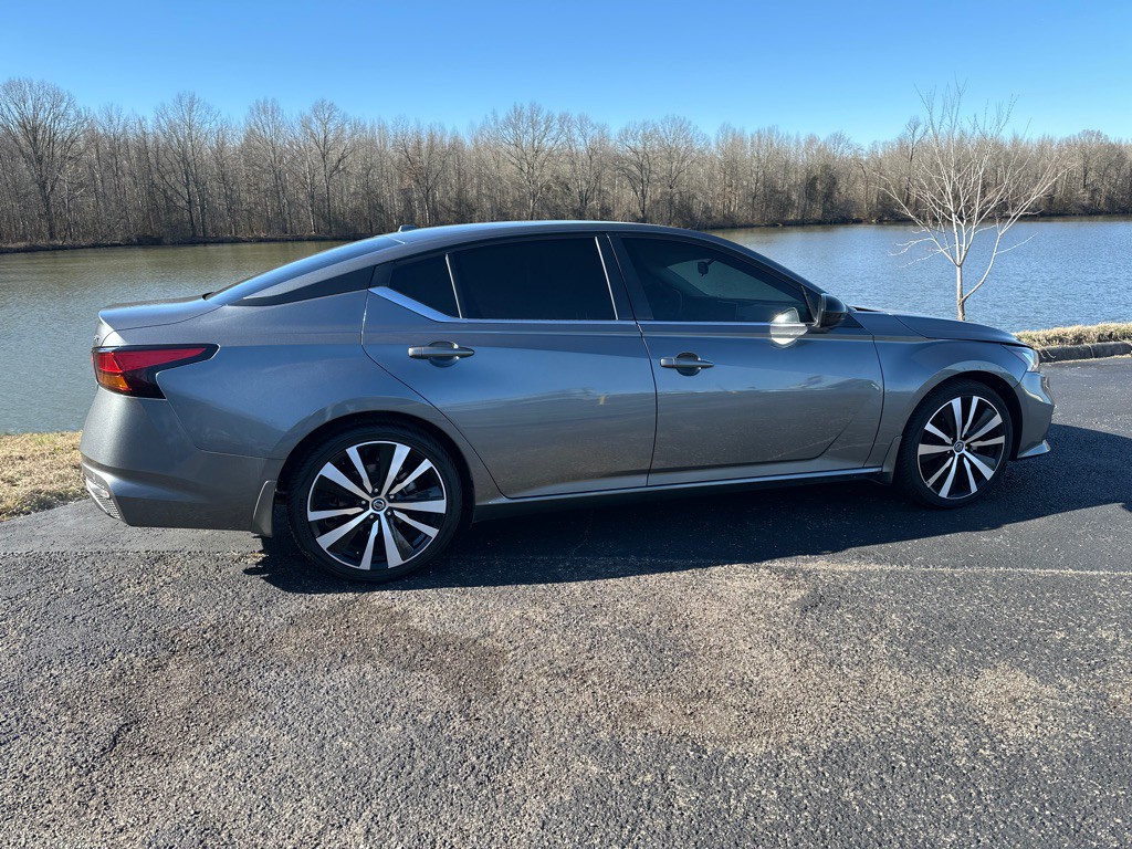 2022 Nissan Altima Image 38