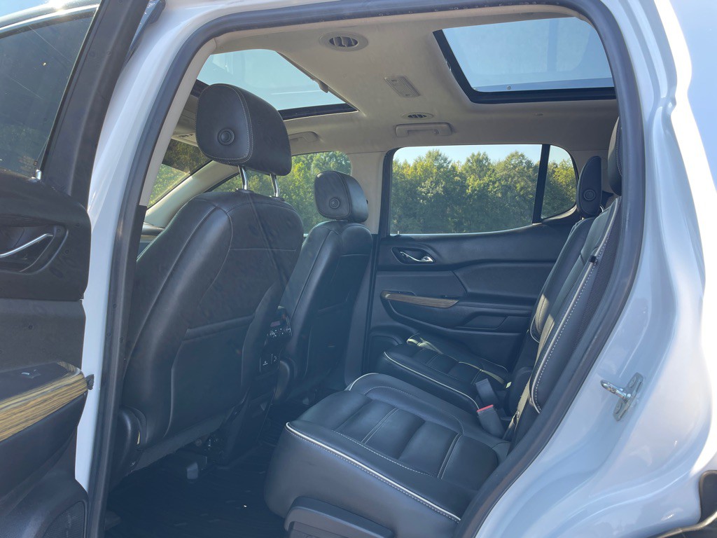 2018 GMC Acadia Image 28