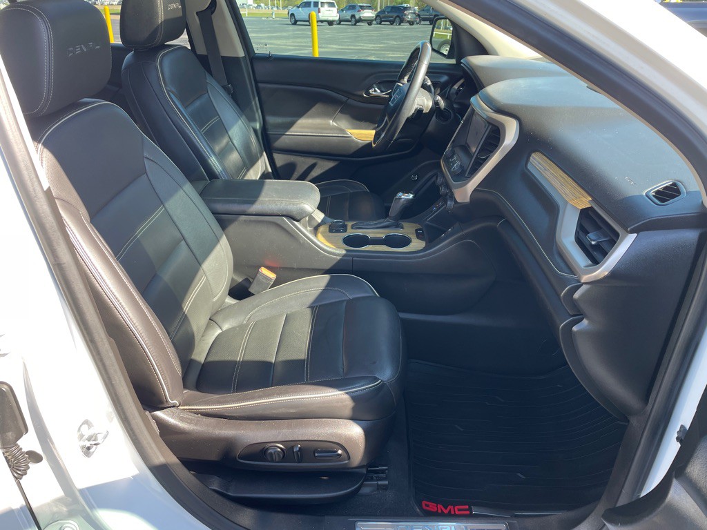 2018 GMC Acadia Image 40