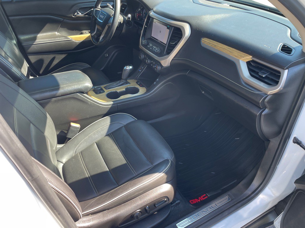 2018 GMC Acadia Image 41