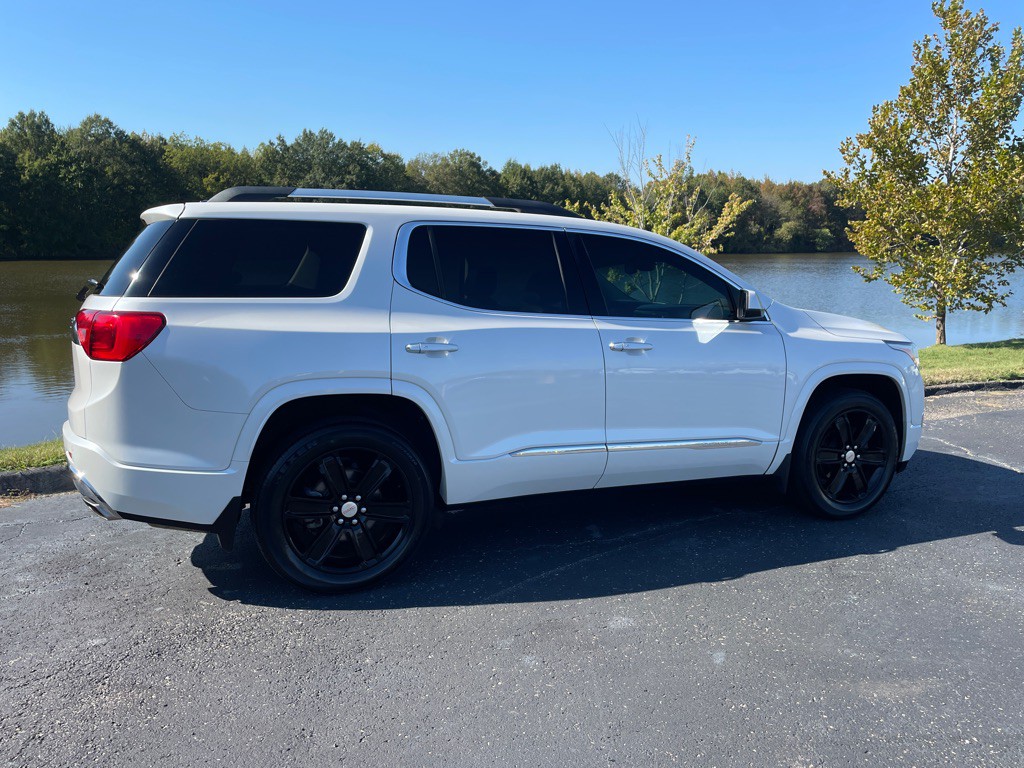 2018 GMC Acadia Image 47