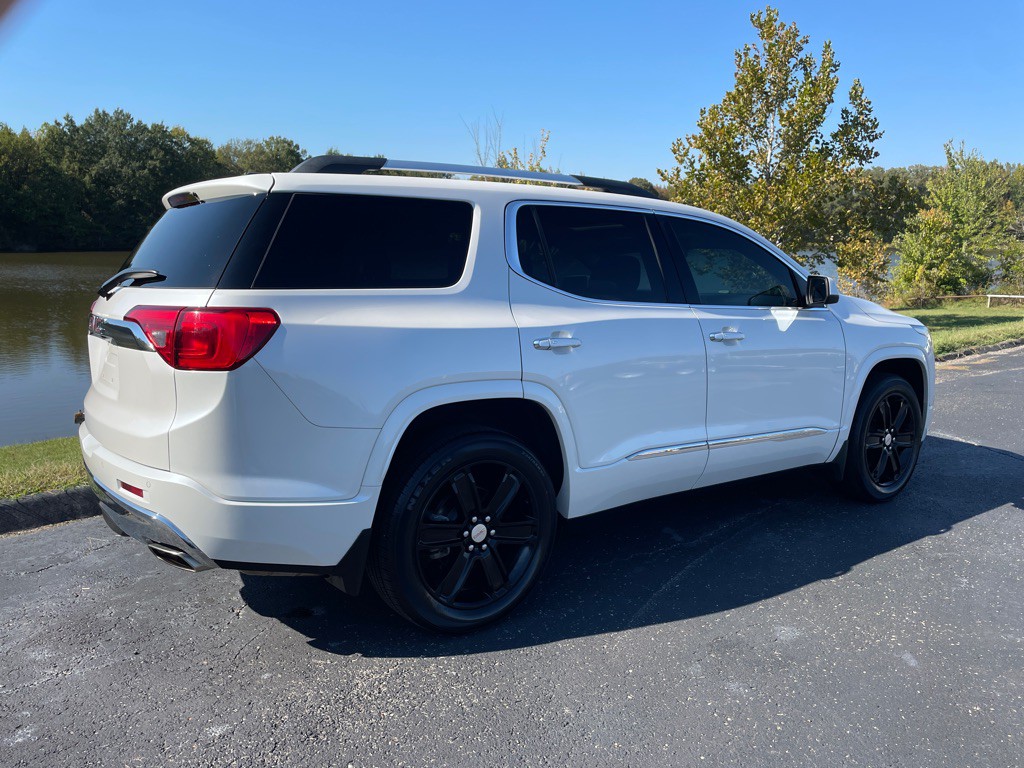 2018 GMC Acadia Image 48