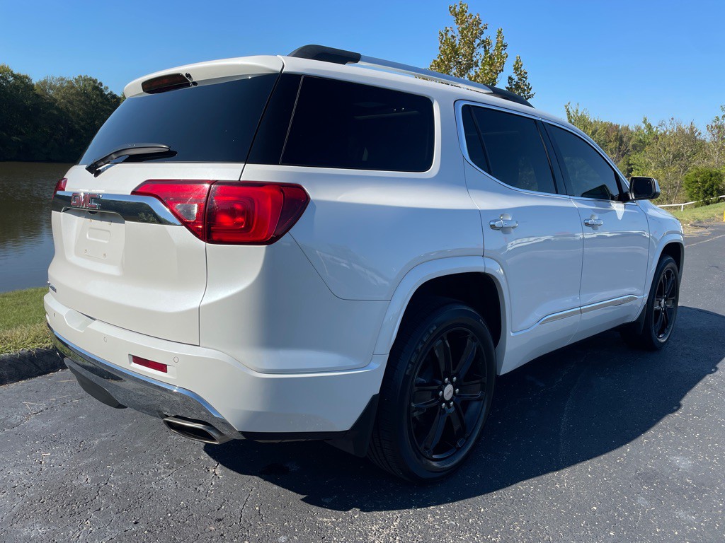 2018 GMC Acadia Image 49