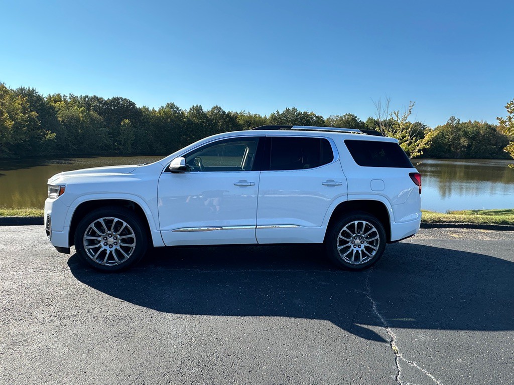 2020 GMC Acadia Image 8