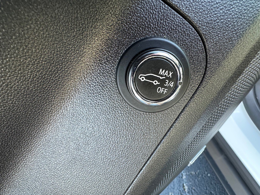 2020 GMC Acadia Image 11