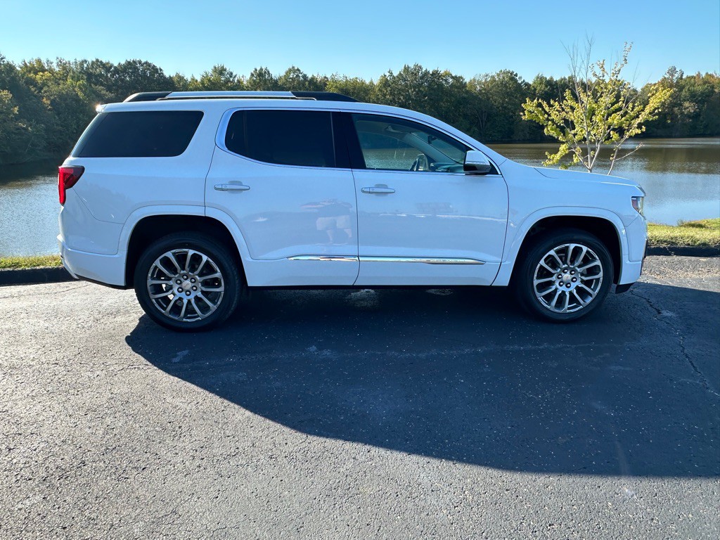 2020 GMC Acadia Image 27