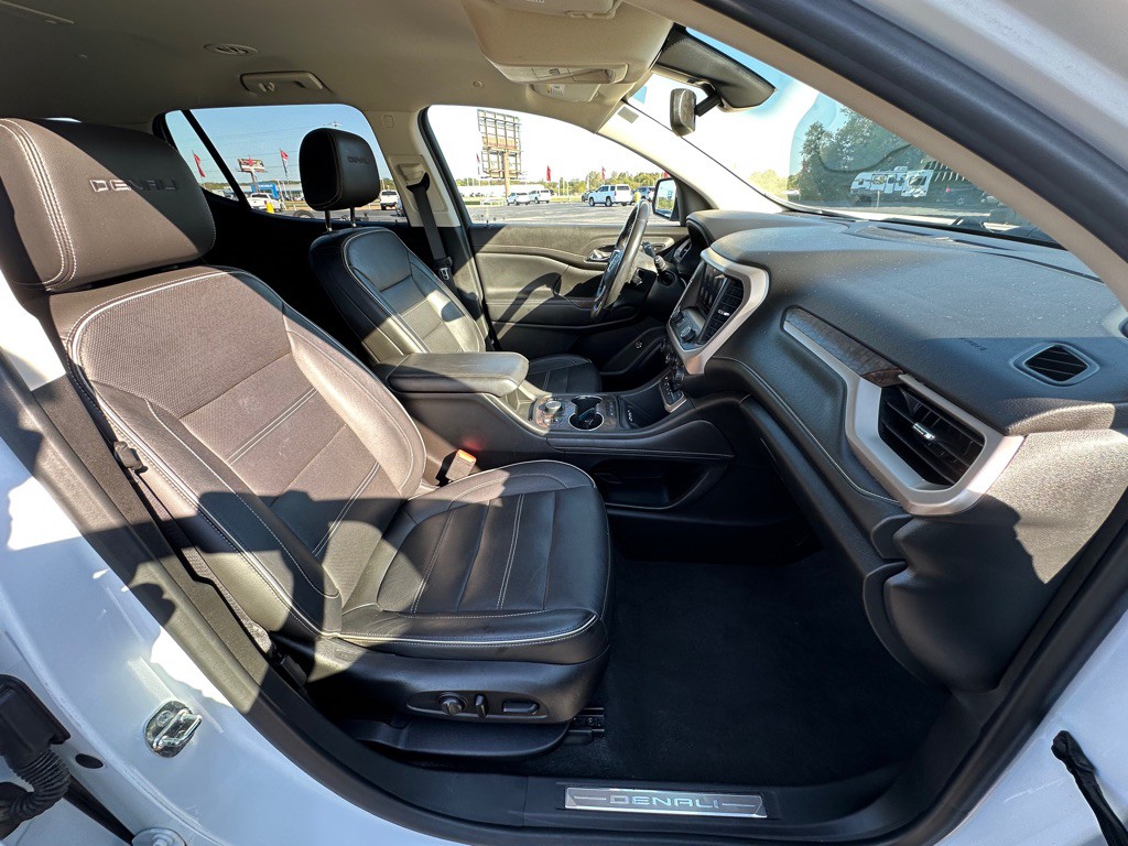 2020 GMC Acadia Image 47