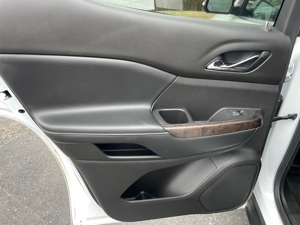 2020 GMC Acadia Image 32