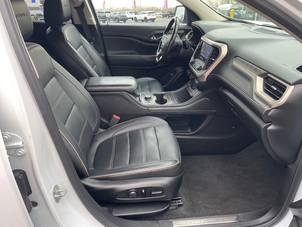2020 GMC Acadia Image 37