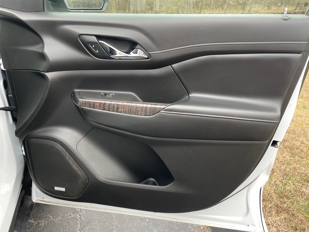 2020 GMC Acadia Image 40