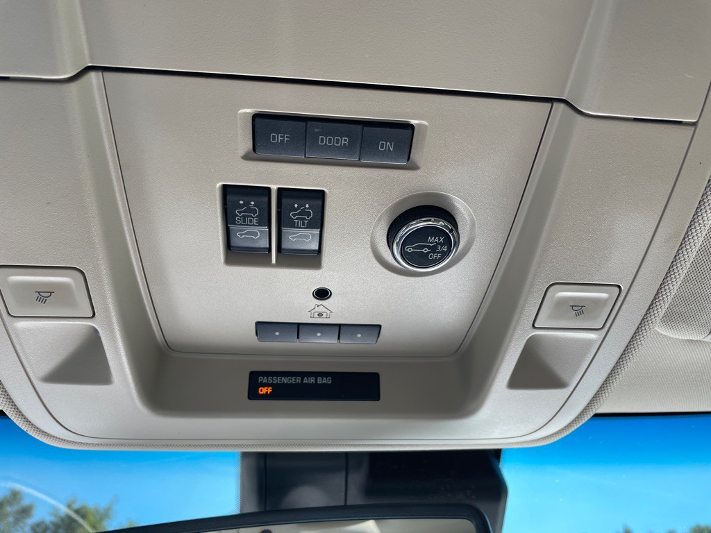 2020 Chevrolet Tahoe Image 22