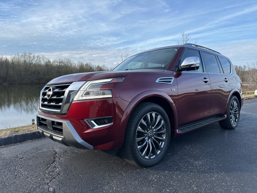 2021 Nissan Armada Image 1