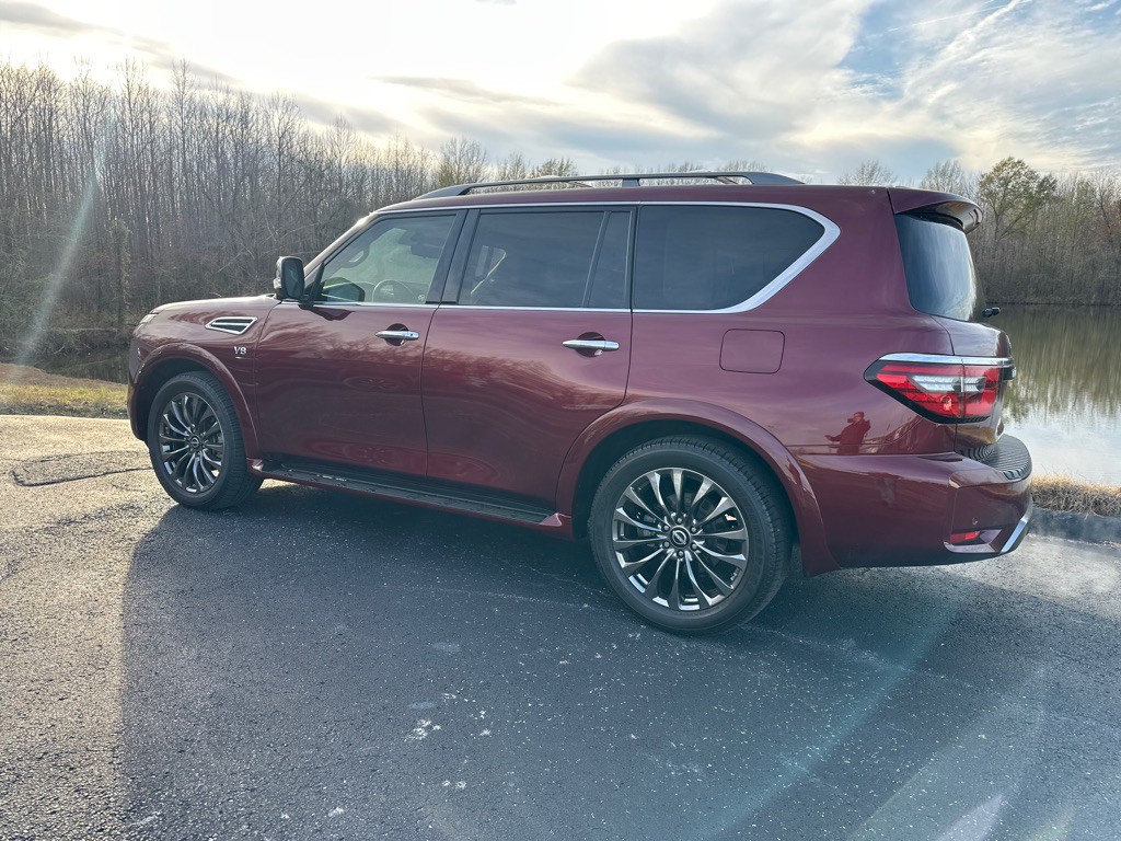 2021 Nissan Armada Image 5