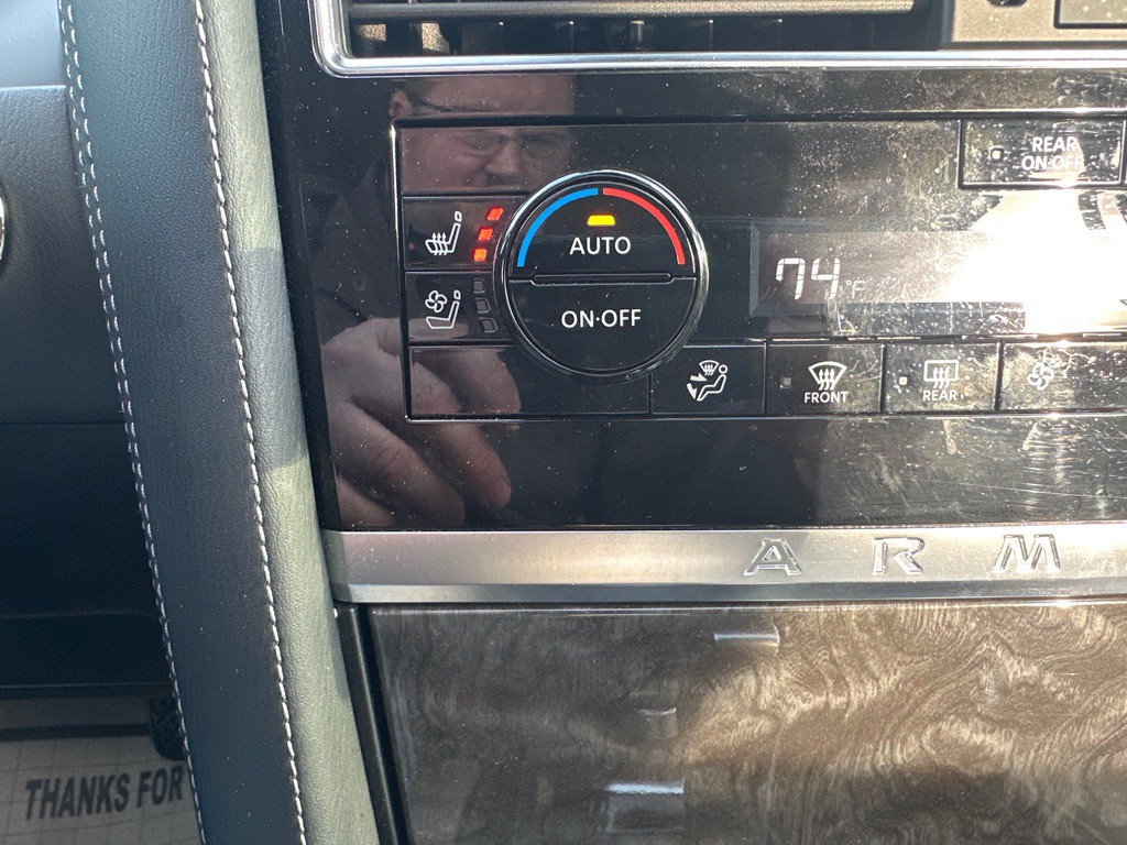 2021 Nissan Armada Image 19