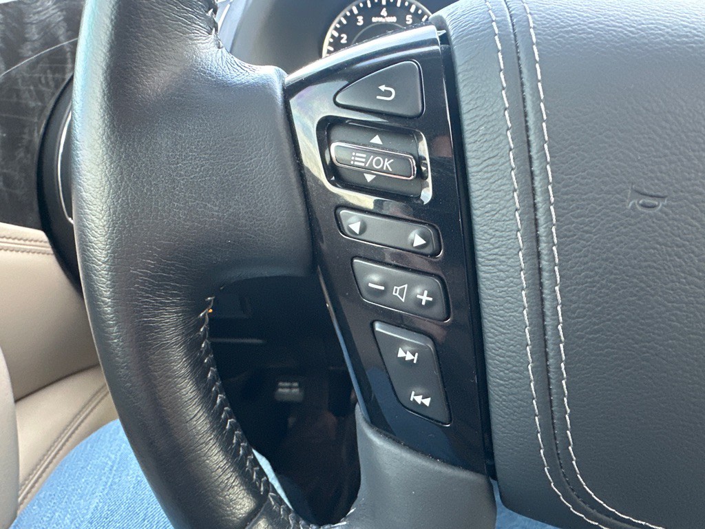 2021 Nissan Armada Image 24