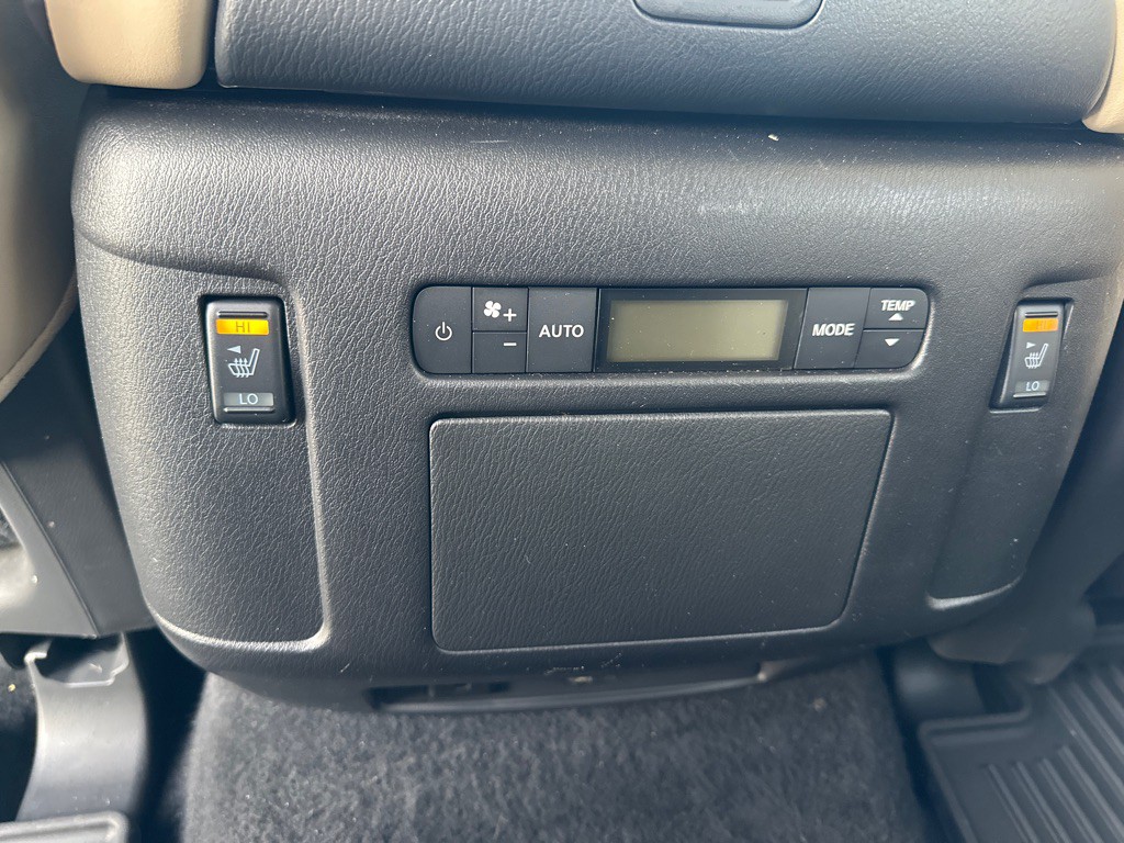 2021 Nissan Armada Image 33