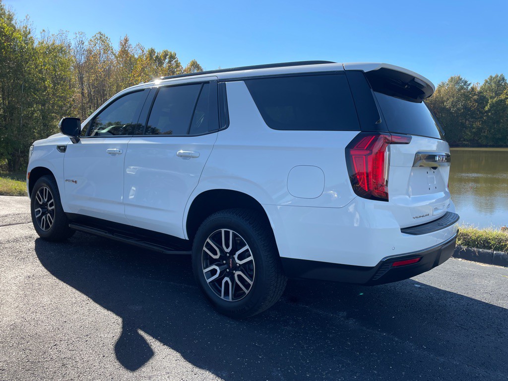 2022 GMC Yukon Image 7