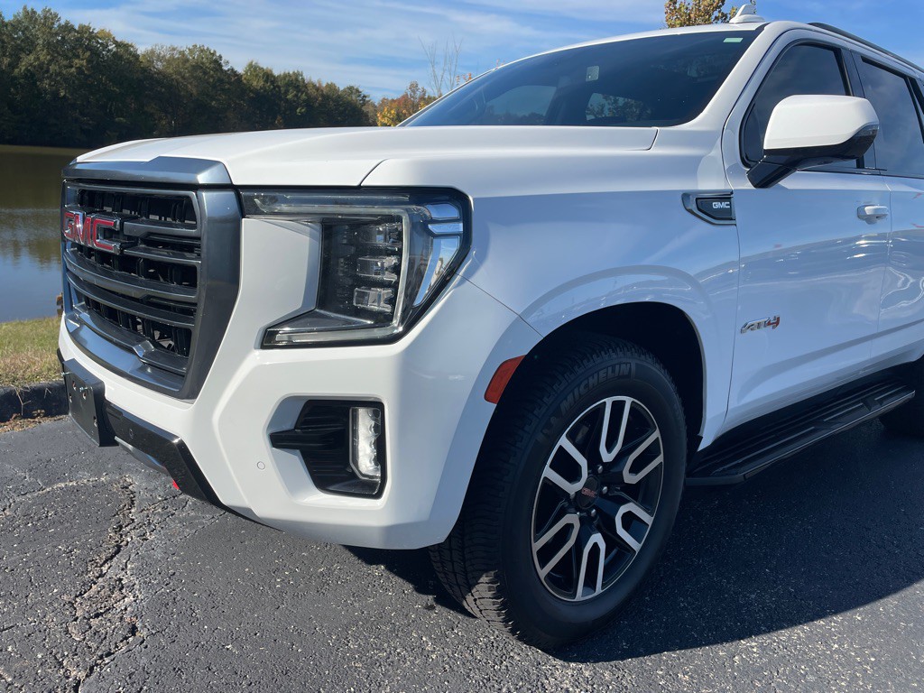 2022 GMC Yukon Image 8