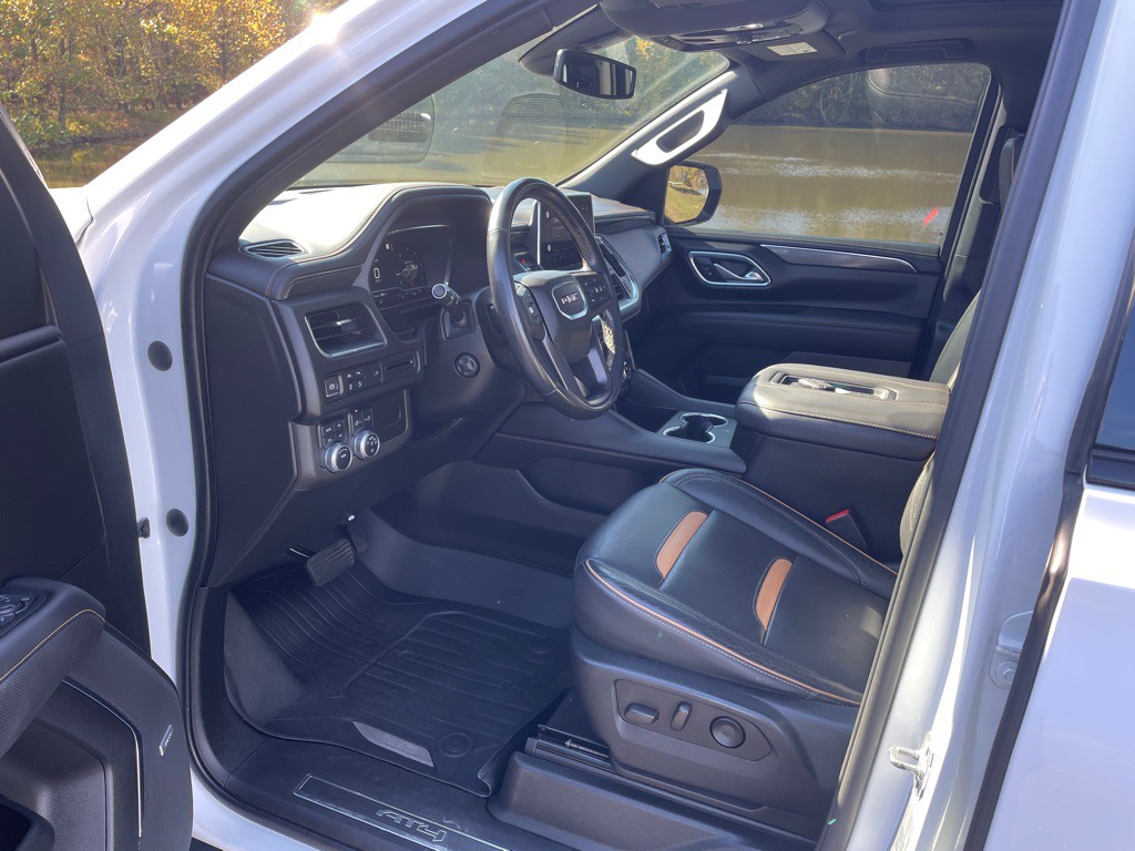 2022 GMC Yukon Image 10