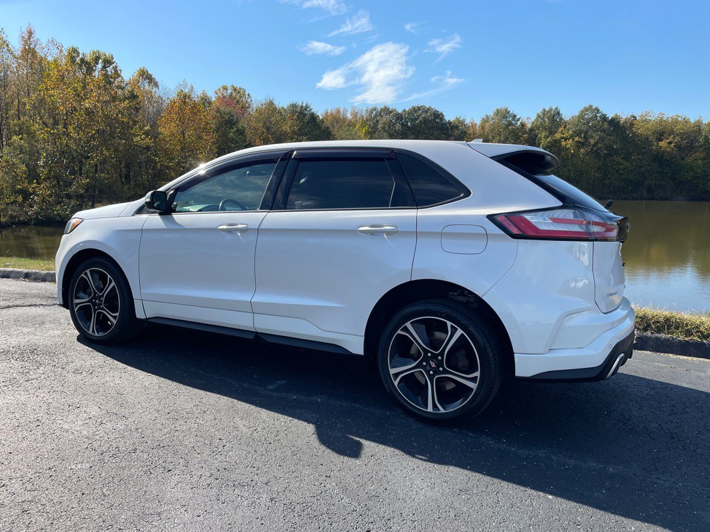 2019 Ford Edge Image 6