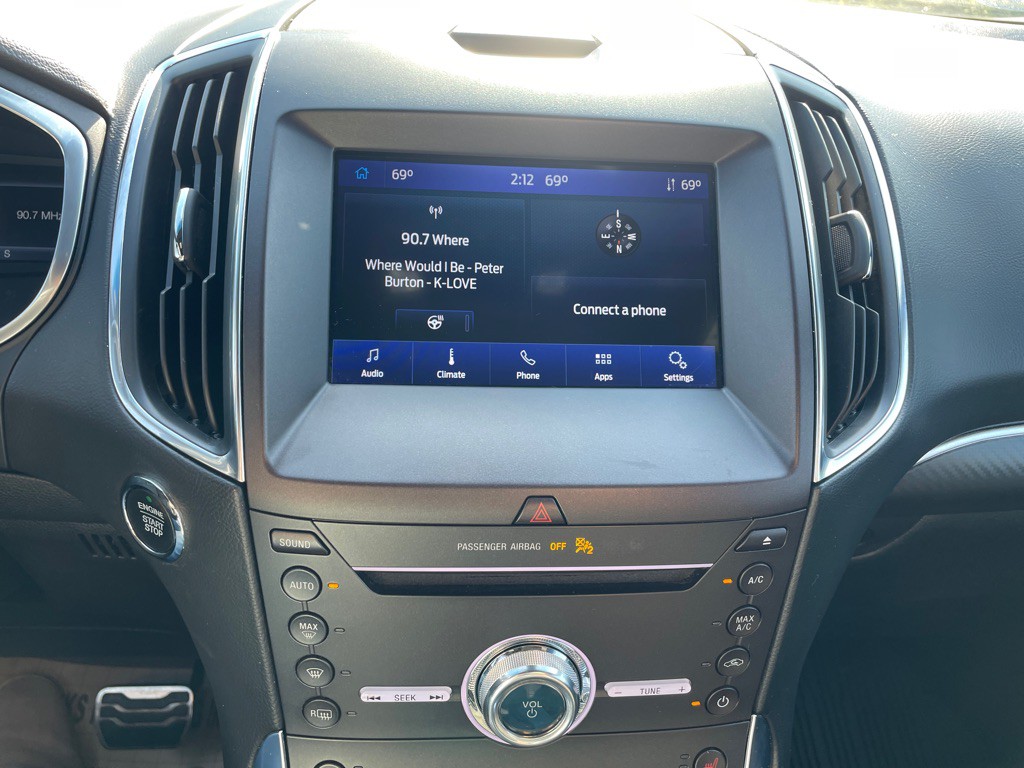 2019 Ford Edge Image 16