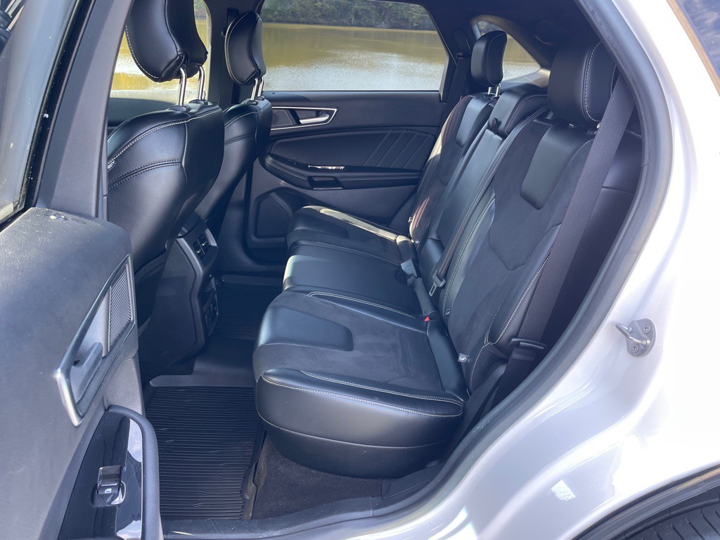 2019 Ford Edge Image 24